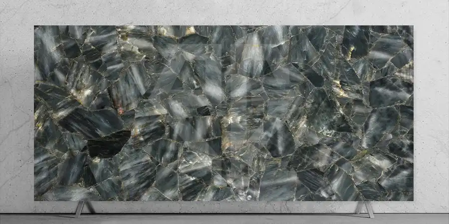 Green Emerald Quartz Stone Slab